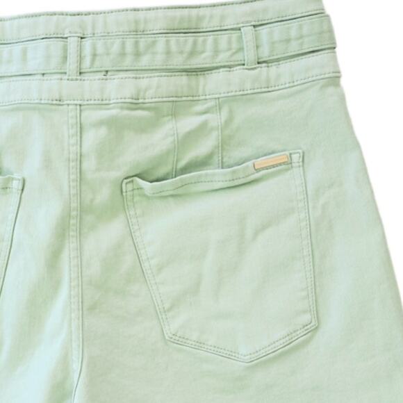 White House Black Market Extra High Rise 5" Short Mint Green Size 10 Belted - Picture 8 of 9